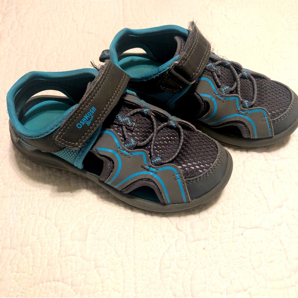 3/$15 OshKosh size 9 toddler teal and grey sport shoe